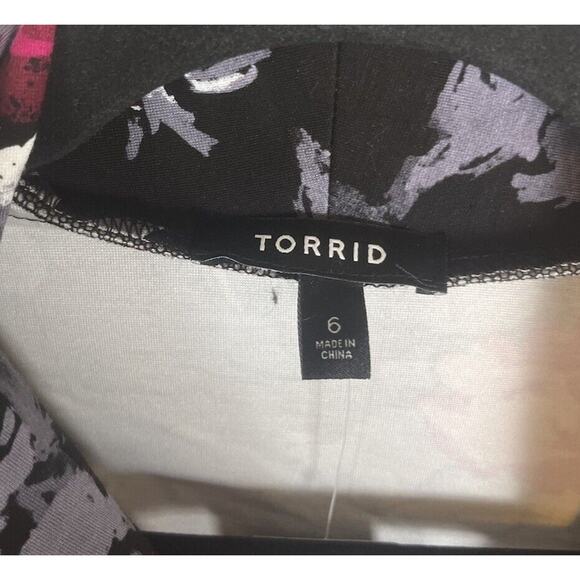 Torrid Size 6 6X Ponte Knit Flare Open Front Blazer Cardigan Floral NEW Classic - Picture 9 of 12